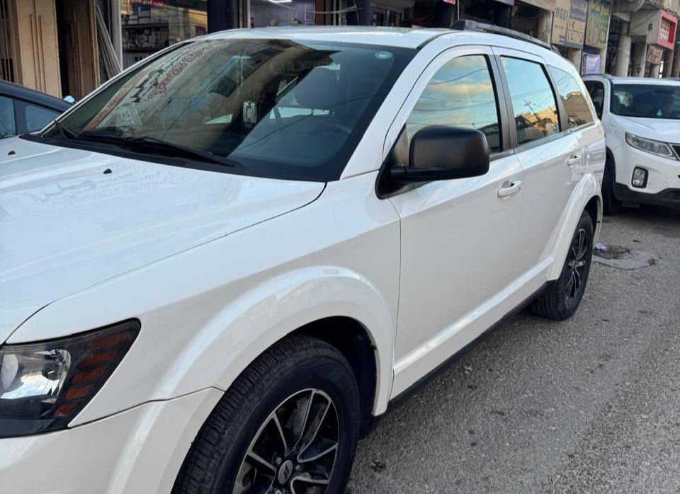 دۆج جۆرنی 2018 مواسەفات 
گیرومەکینە بەشەرت 
 زۆربەجوانی پاکی ماوە 
هیچ خەلەلیکی تیدا نییە 
و نوکە دەرزی نیە 

سعر لە کۆمێنت داوابکە ڕاستەخۆ بۆت دیت 📩 
 
يه ك جاملغ سكن كوراوه
به نا و خوومانه

ژمارەی خاوەنی 
***********
