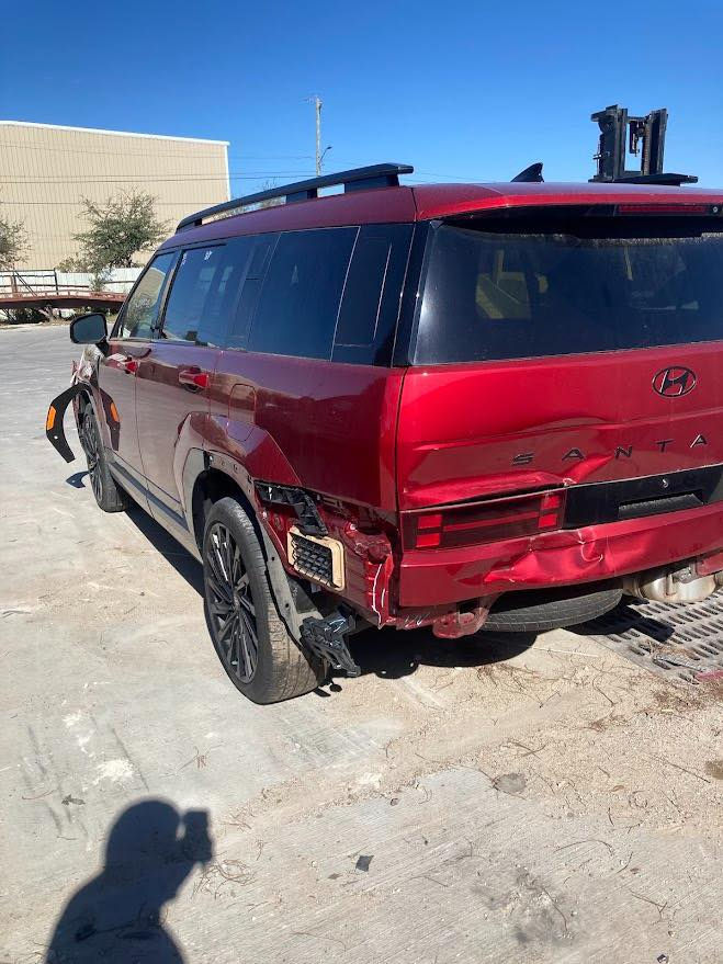 السلام عليكم.                                                                              هونداي سنتافي كلكرافي 2024.                                                                  تباع عله حادث مكان سياره عمان المنطقه الحره.                                    تدخل حره او تدخل شهداء لي عنده كتاب.                                      سعره 188.                                                                                   الاتصال ***********
