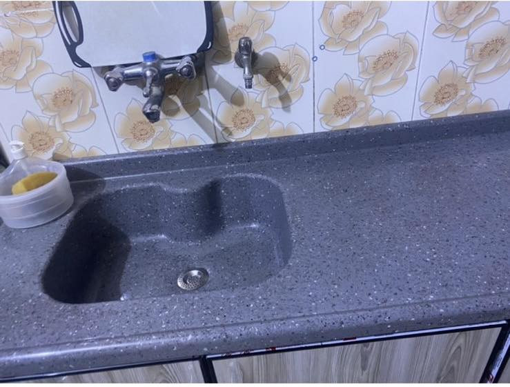 كاونتر نضيف جداً مده الاستخدام 4 اشهر فقط
سعره 750 وبي مجال بسيط 
***********للتواصل ع الرقم او خاص 
مكاني الشعب
