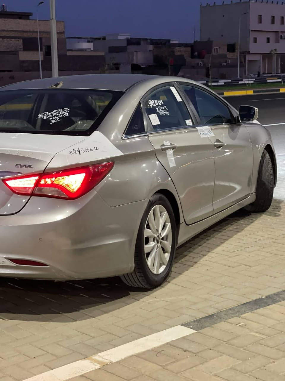 سلام عليكم
سوناتا موديل 2014 اصل      كصه جنطه
 
اعله مواصفات 

أدوات أدوات 

بانزين اصل 

فول عده الفتحه 

4 بصمات 

كشنات جلد 

كشنات كهرباء

تتفه تبريد كشنات 

تخم تاير جديد 

ويل مختلف 

تحكم ستيرن 

كروز مثبت سرعه 

تتفه ستيرن 

شاشه بلاد 

مكينه جديده 

حداده. زيرو 

لد كشاف 

بكلايتات لد 

ترحيت مري ويدات بيبان 

ارقام وسنويه ع رقم شاصي
مكاني البصره ***********
