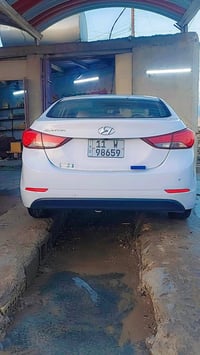 اللنترا ٢٠١٤ خليجي مكفوله عامه السعر ١٣٠ وبيه مجال 07712704821