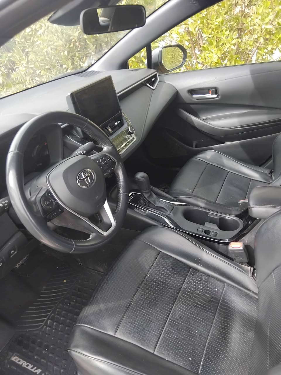 السلام عليكم كورلا هايبرد ياباني اصلي اصفر سياره جديده ماشيه 29فقط SEفول مواصفات حادث موضح بيبان اثنين مبدل اصلي نفس اللون موديل 2023 العنوان بغداد.    البنوك *********** ابو احمد
