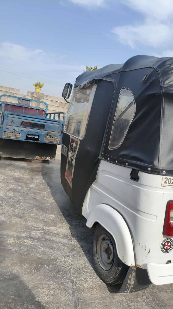 تكتك للبيع موديل 21رقم وسنويه تحويل ثاني يوم التكتك كل نقص ما بيهه السعر 6/750وبيهه محال مكاني واسط عزيزيه رقمي ***********
