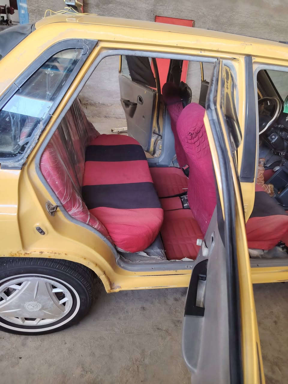 سلام عليكم سيبه مديل 200011 لبيع سيره نضيفه مكان بغداد ابو غريب ***********
