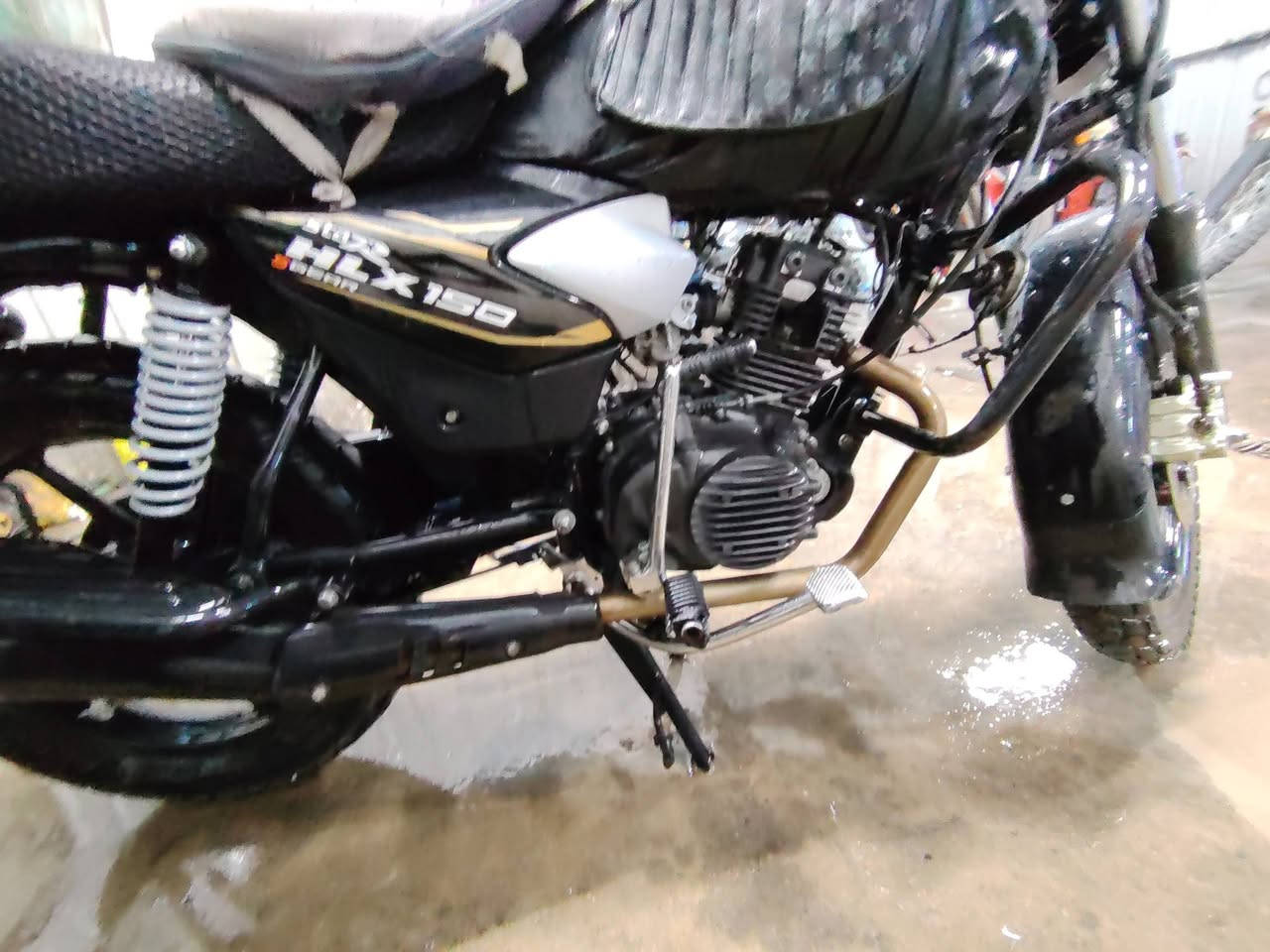 يالله
السلام عليكم 

دراجه tvs 23 

للبيع مكاني الكرخ الاعلام شارع البداله

بمليونين  2000  وبيه مجال للشراي 

سنويه ب اسمي ل28 وسنويه انكليزي

***********
