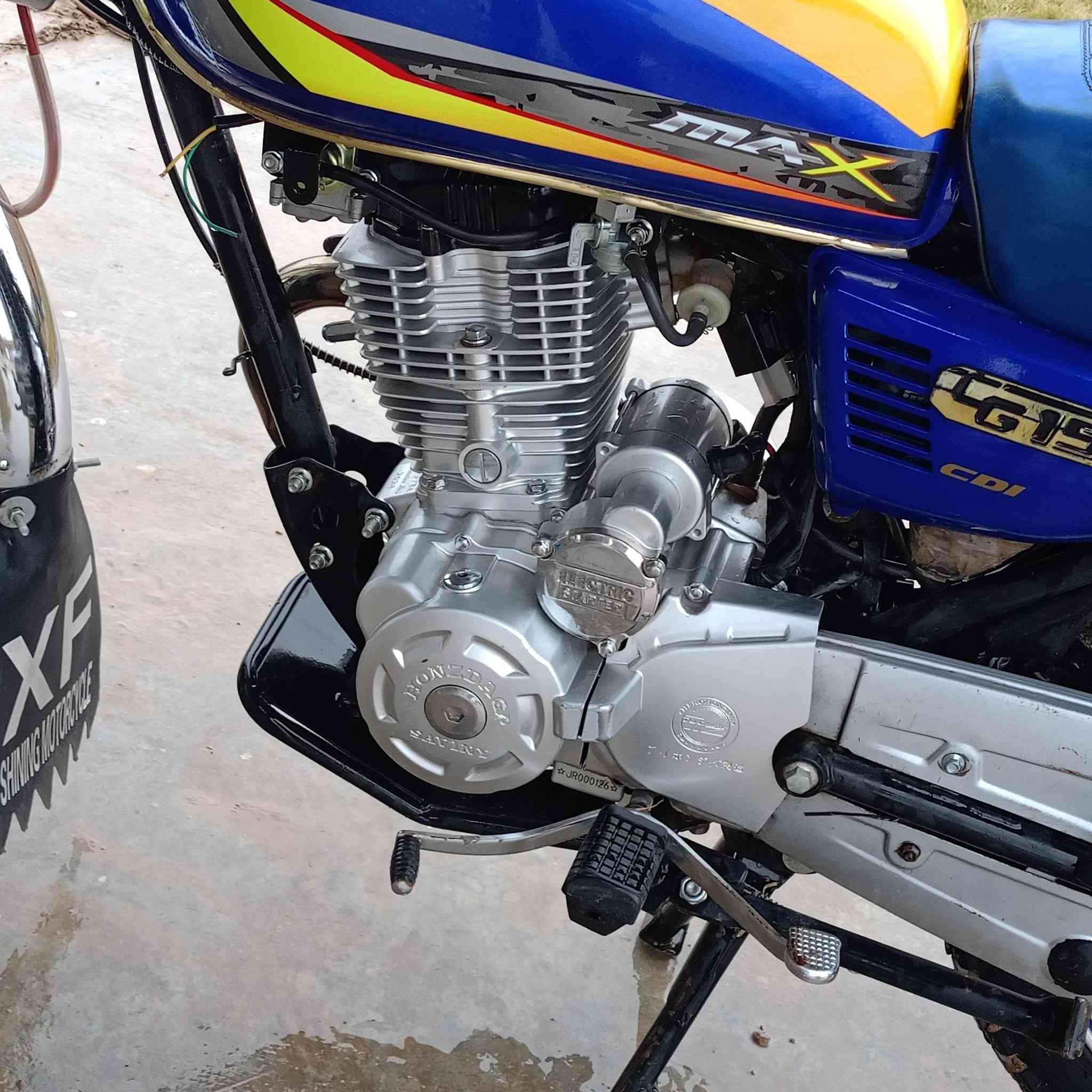 السلام عليكم دراجه سافين موديل 24 محرك  شرط ما مفتوح كله شغال  الشراي يجي خاص وهله بي،،  للاستفسار اتصل:( ***********)
