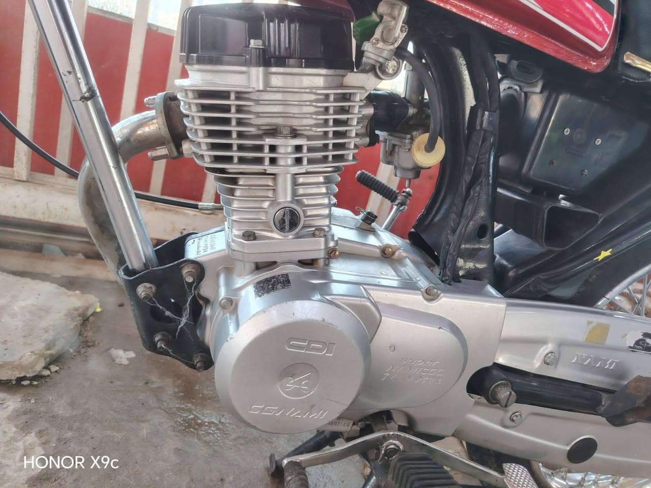 سلام عليكم دراجه للبيع اوراق اصولي الشراي يجي خاص او ينتصل عليه ***********
