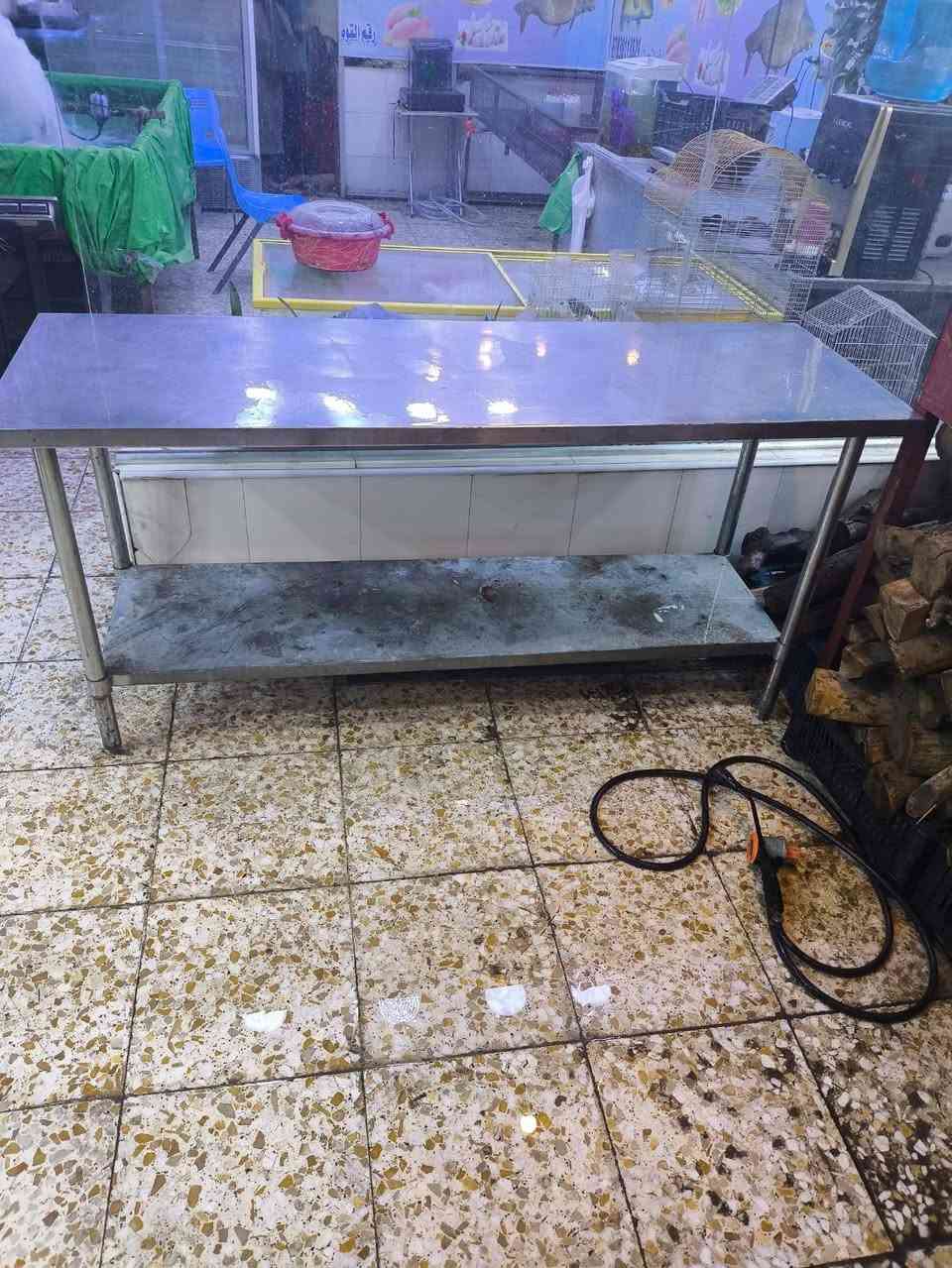 شواية ٨ شيش سل ستيل
ميز سل ستيل مترين وربع 
قناني غاز متروس عدد ٢
براميل ماء بلاستك عدد ٢ 
سنك وميز حوضين 
مذبح ٦ كبوس جدر كبير وبريمز 
هلاسه شاومي تركي اصلي حجم وسط 
اقفاص دجاج واحد جديد قياس ٣ متر وربع والثاني مستخدم مترين وربع 
للاستفسار ***********
المكان بغداد حي الجهاد
