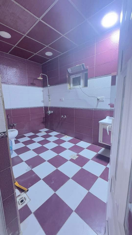 للايجــــــــــــار ✅
.
شقة للايجار في الجبيله مقابيل التايم طابق اول معزوله 
.

مواصفات البيت  / 
.
غرفتين ، صاله ، مطبخ ، صحيات 
.

سعر الايجار 600 الف قفل

✅ الذهبي للاستثمار العقاري ✅

#مجــــــاز_قانــــــــونيــاً
—————————————
#ملاحظه لعملائنا الكرام يتوفر لدينا عروض عقاريه بيوت للبيع والايجار في كافة مناطق محافظة البصره كذلك يتوفر لدينا بنايات تجاريه للبيع في مناطق ممتازه بوارد شهري ممتاز 
‏‌‎ للمعلومات اكثر التواصل على الارقام الموضحه او زيارة
الموقع 
البصره_ شارع عام حي الزهراء _ قرب مستشفى النفط
***********
