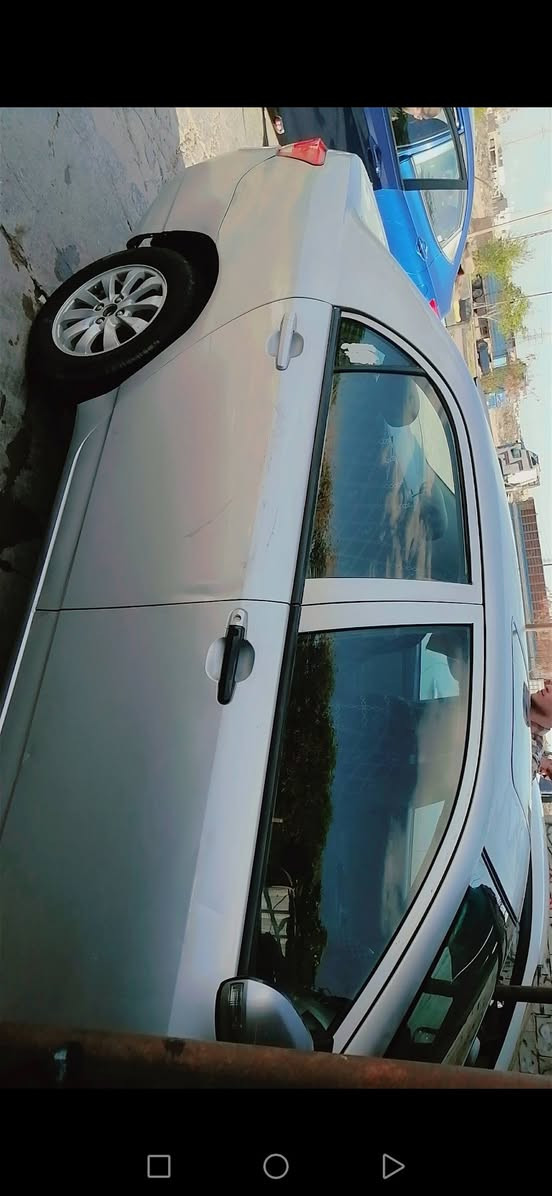 سلام عليكم بي واي دي اللبيع
كير عادي موديل ٢٠١٣ جي ثري  رقم صلاح الدين تحويل مباشر نفس اليوم  السعر ٥٠ و بيها مجال  ***********
