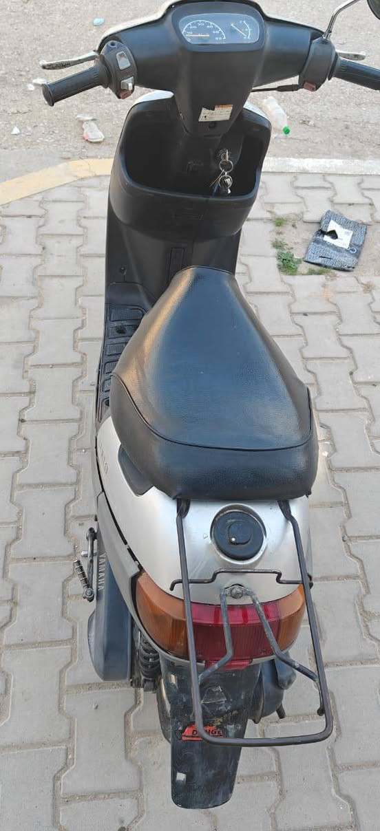 السلام عليكم دراجه بطه موديل 1999للبيع دراجه بلاد مامفتوح برغي دراجه نكره سلف كهربايات كلها شغاله مستعجل سعر 600وبيها مجال مكاني كربلاء حي المعلمين قرب المركز الشرطه ول شراي يجي وبيخير و يدلل وهاذه رقمي***********بي واتساب
