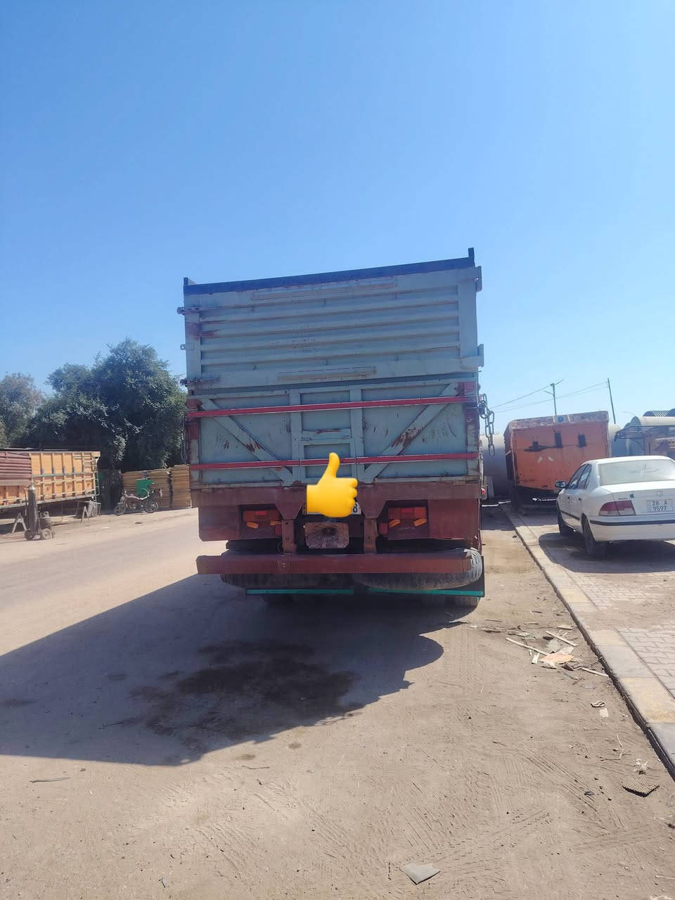 بدي البي للبيع طول6متر و40 مكان النجف
السعر مليونين وثمنميه
***********
