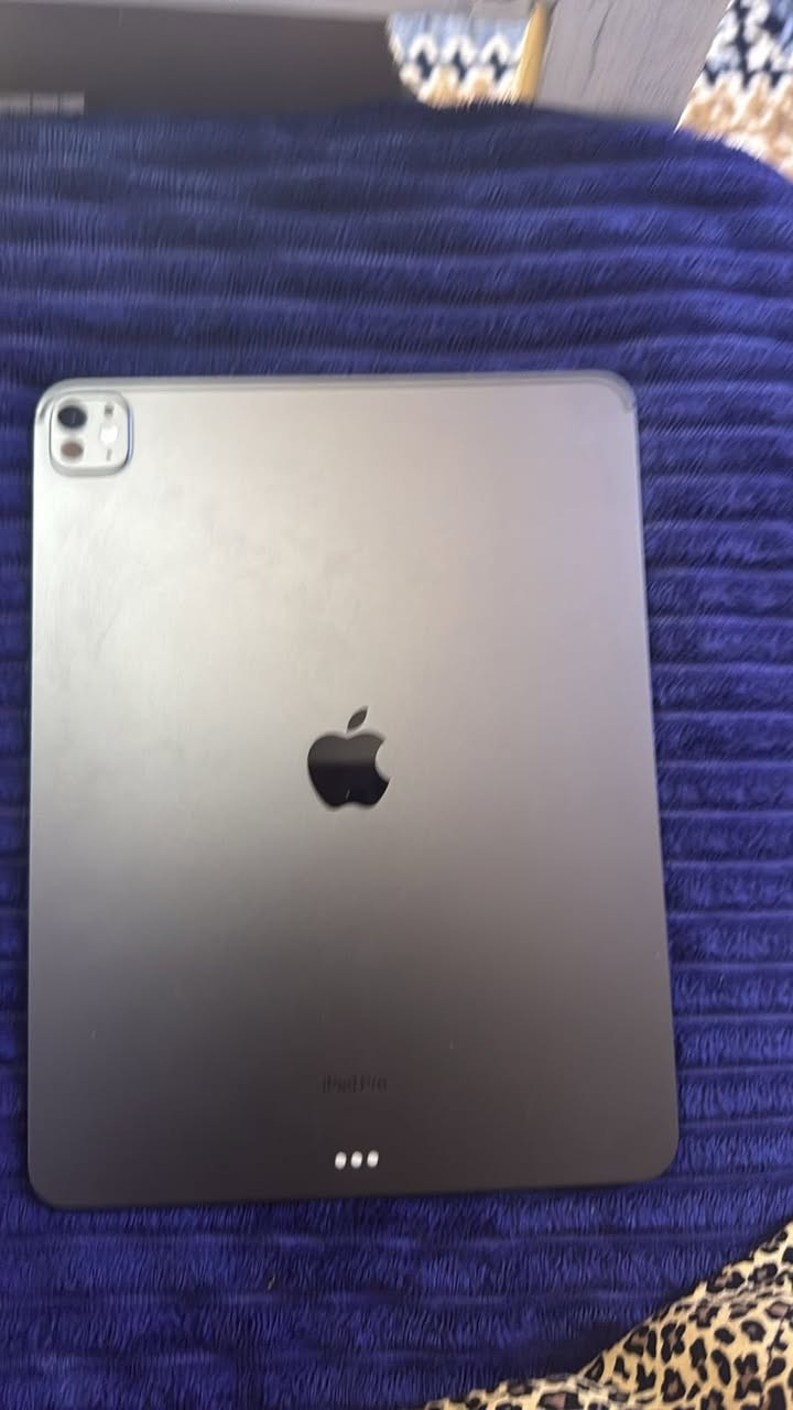 ايباد 11برو معالج m4
ذكره 256
حجم الشاشه 13انج
بطاريه 100
جهاز نضيف كلش  زلغ مابي اخذته 1575
استخدمته شهر 
او تركته رايده 1300
الشراي يتصل او واتساب 
***********
