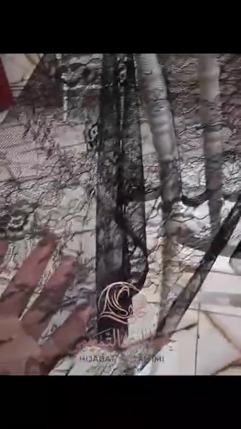 شال دانتيل فرنسي متوفر بكميات للحجز مراسلة خاص او تواصل
***********
***********
***********
