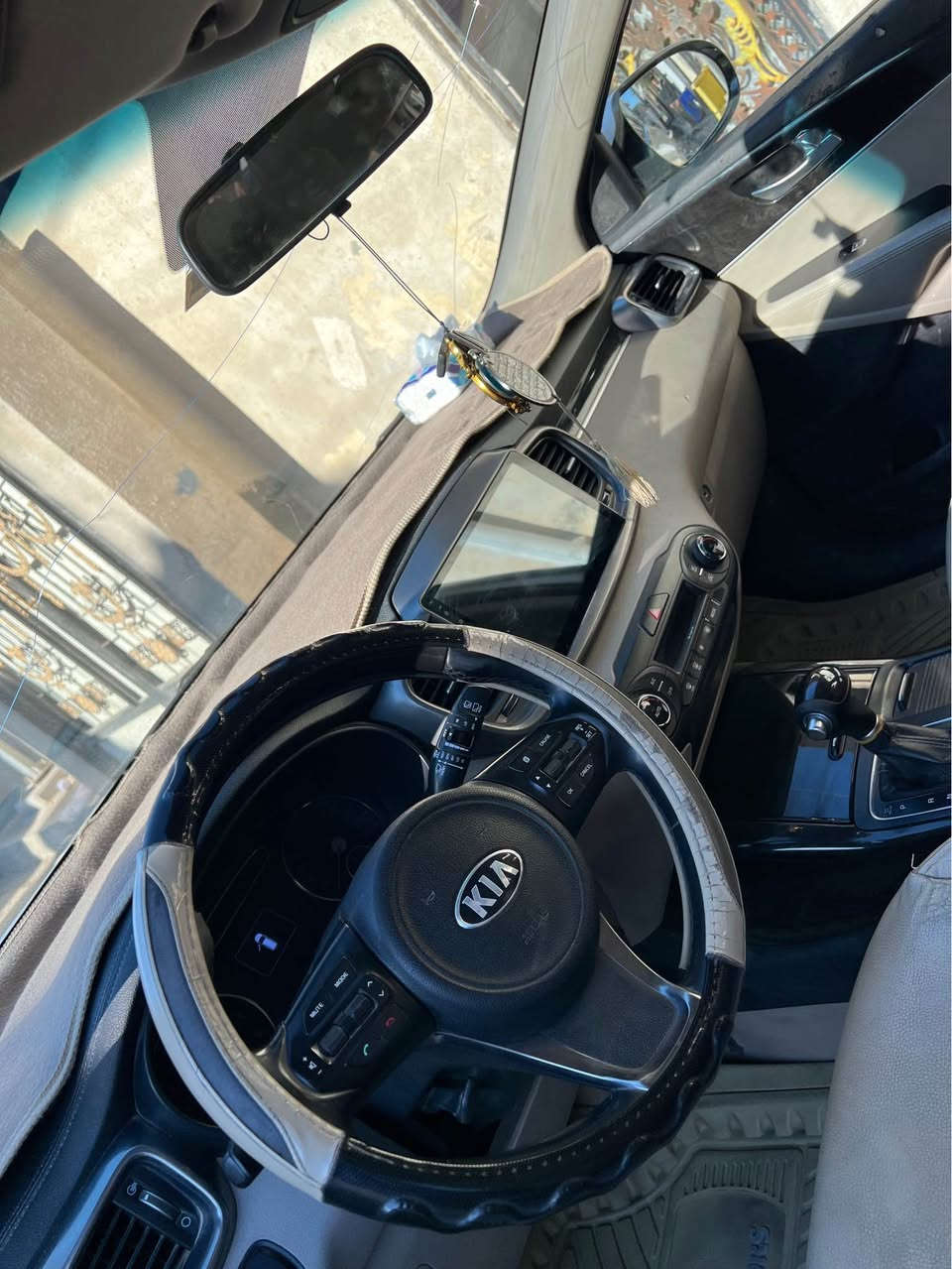 السلام عليكم

سيارة سيرونتو مديل ١٧ مكفوله ستة سلندر  خليجي  تحويل ثاني يوم ابسمي سياره جاهزة ما عده بارد بالباب كد شبر المكان المعقل البصره سعر ٢٣٥

اتصال فقط   *********** البصرة, العراق
