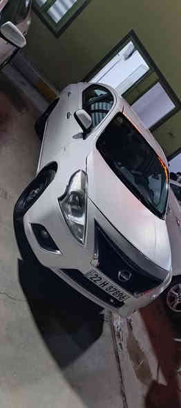 نيسان سني جاهزه سيارا موديل 2024 بيه قطعتين صبغ فقط كفاله من ضربه وتبديل سعر 113 وبيه مجال رقمي ***********
