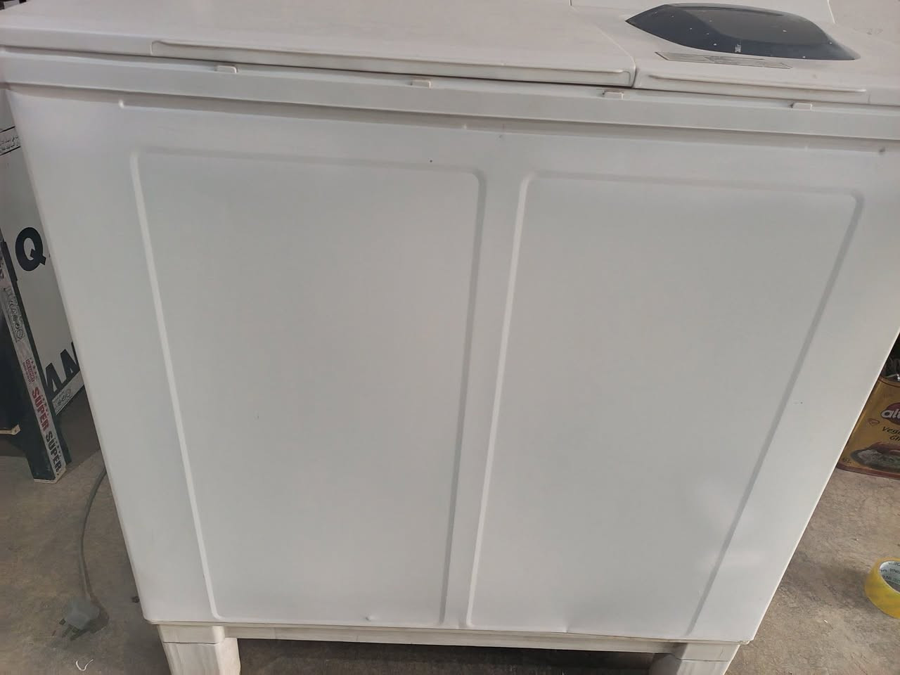 للبيع غسالة هيتاشي ياباني 
شرط الشغل والنظافة 
70الف بيها مجال للشراية 
***********واتس
***********فقط واتس
