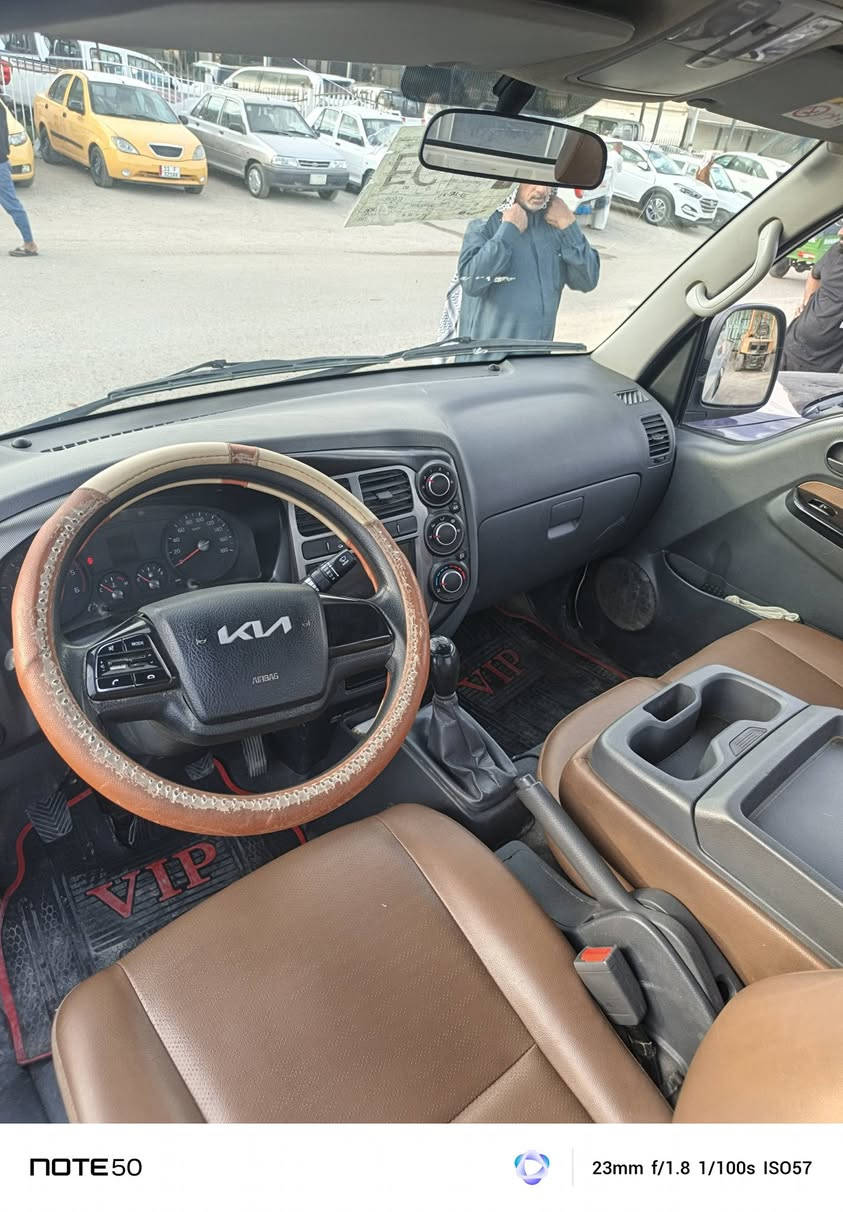 سلام عليكم
كيا بنكو 2023 مكفوله سنويه لل2028
ماشيه 88 ألف سياره احله من الصور تعال وشوف 

السعر 150 ورقه وبيهه مجال بسيط المكان كربلاء 
***********
