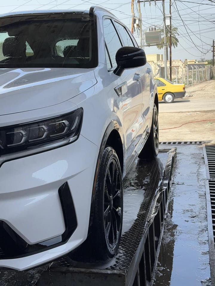 سلام عليكم سورنتو ٢٣ وارد امريكي بيه جاملغ امامي فقط فول سياره ***********
