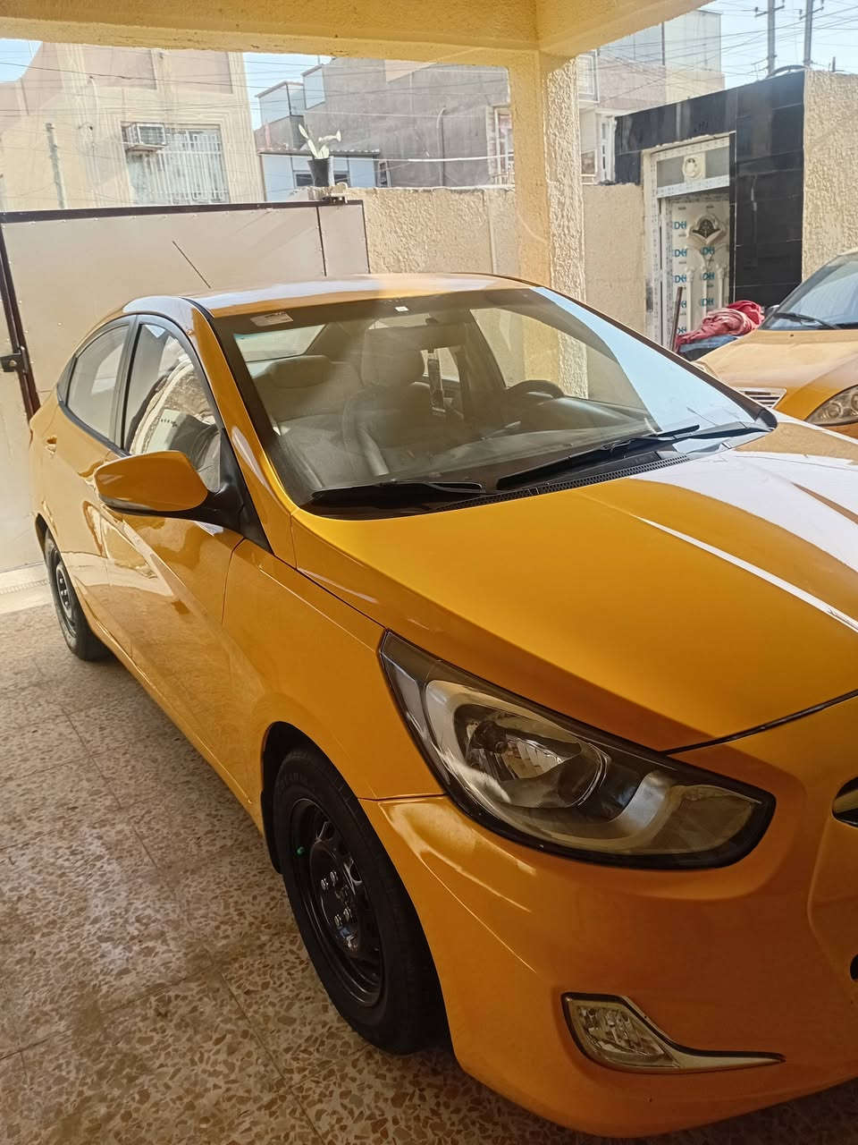 اكسنت مديل ١٢ سياره خليجي كير مكينة مكفول صدر جديد تبريد شغال سياره مكفول من الضربه و تبديل كير مكينة ستميه مكان الشعب للاستفسار *********** السعر ٨٥
