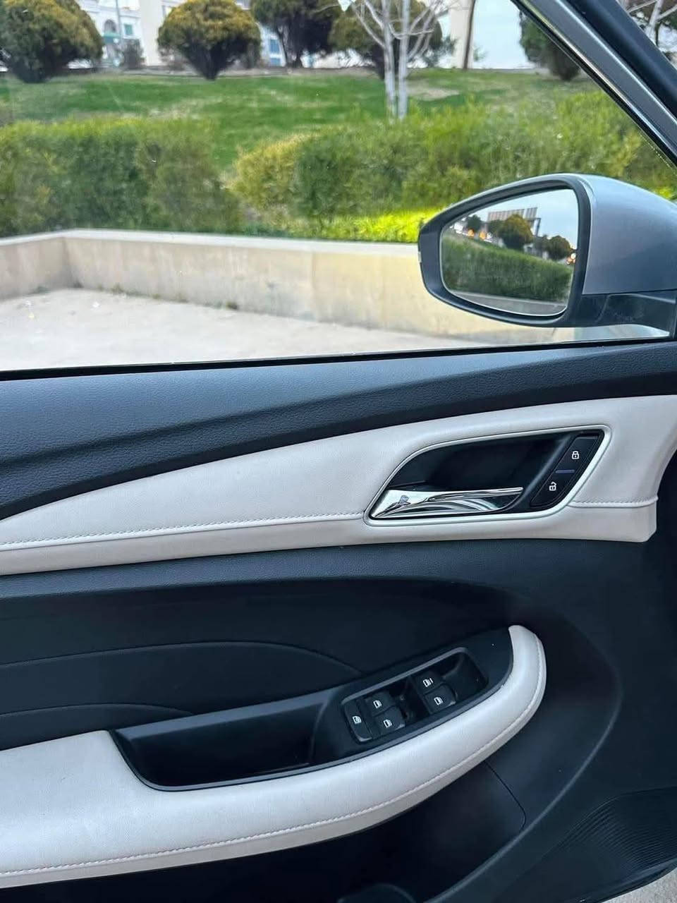 السلام عليكم
MG 5 كفاله عامه

فووول مواصفات 

موديل 2023

لايتات كهرباء

حساسات اطارات

ماشيه 12 الف 

حساسات امامي خلفي 

كاميرات 4 

كشنات جلد كهرباء وتدفئه مقاعد

كروس سرعه 

شاشه لمس 

تحكم ستيرن

اوتو هولد

هاندبريك بصمه

لايتات زينون بلاد

بك لايت لد

مرايات شفط

بصمة ابواب وتشغيل

كير  أوتو 8 نمر 

محرك 1800  تنفس طبيعي

تايرات جدد 

باتري جديد

رقم السليمانيه شرط التحويل

مكاني النجف الاشرف حي الميلاد 

*********** 

السعر 113
