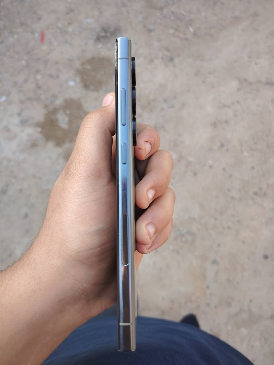 تليفون اس 23 التره لون زيتوني  ذاكره 256 شريحه وحده بدون ملحقات مكسوره الشاشه مالته للبيع  سعره 300 وبي مجال الشراي الشاشه طافيه وكع مني ونكسر  يراسل وتساب فقط هاذه رقمي ***********
