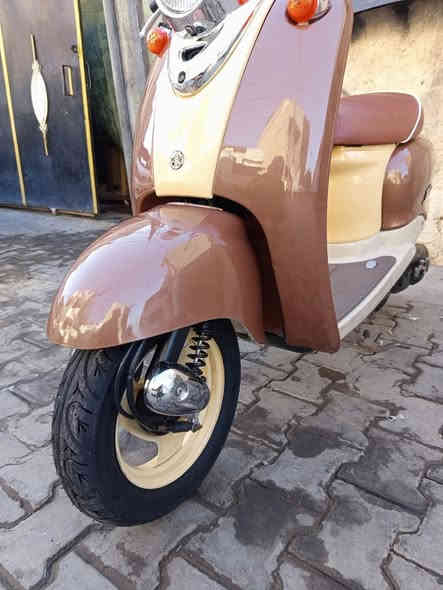 سلام عليكم ..عبد الحليم مجدده  للبيع شغاله ناعمه ولدراجه نضافه كدامك محرك مبدل بوش اوبستم اوتخم بولبرنات اكسل اخرس تخم تاير اشاير لايت كيجات مابها نقص  السعر 450مكاني بغداد ***********
