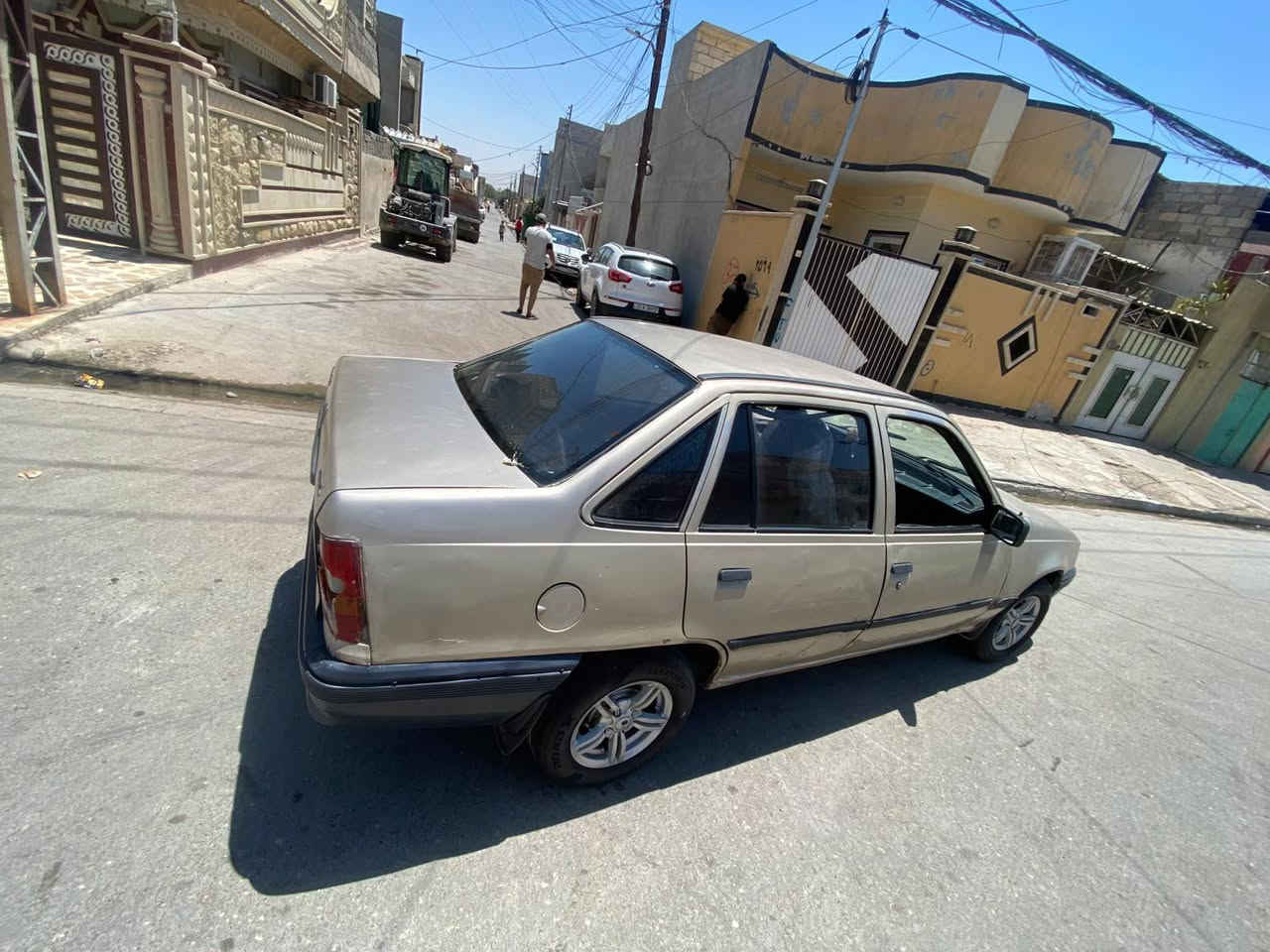 السلام عليكم العزاز للبيع كاديت السياره خير من الله وتونس ع الصور وشوفها وبلجقيقه احلا السياره كاربون بانزين سنويه خضره مكينه ١٦ دوش السياره ب ١٧وبيها مجال حك الجيه *********** كورك *********** الرقمين بيهم واتساب

