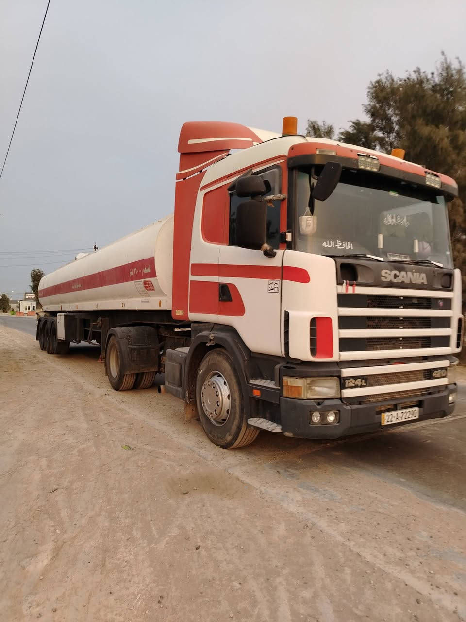 سيارة للبيع سكانيا موديل 2002 رقم شمالي اربيل انجكتر عربانة حرفش  تكيال جديد جي بي اس شغال سنوية لغاية 2029 للاستفسار اكثر الاتصال على هذا الرقم  ***********
