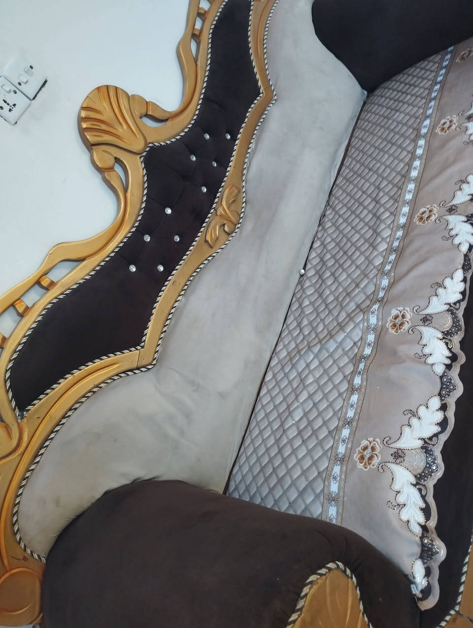 تخم للبيع شرط النظافه ***********
