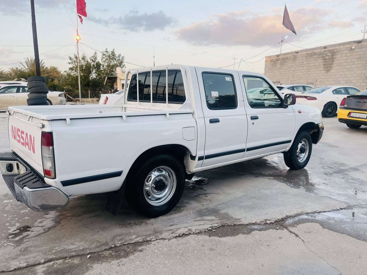 السلام عليكم بيكم نيسان 2016 اسعودي رقم قادسيه تحويل ثاني يوم سياره مكفوله كفاله عامه من كلشي حته من البارد شرط جديده كلش الف ماتصرف عليهه مكينه مامفتوحه شرط ماشيه 190 تخم تاير جديد سياره بلاد مال جناي السعر160 وبيهه مجال بصيط استفسار*********** عنوان سماوه المركز✅
