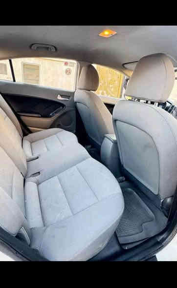 السلام عليكم
كيا سيراتو خليجي ٢٠١٧
رقم اربيل جديد سنويه لل ٣٠
هزه جديد  بها قطعتين صبغ 
وباره صغير محرك ١٦٠٠ 
جاهزه كير محرك حداده تبريد
تايرات جداد 
محرك كير كفاله سونار مرفق مع الصور
السعر ١٢٧ وبها مجال 
رقمي ***********
