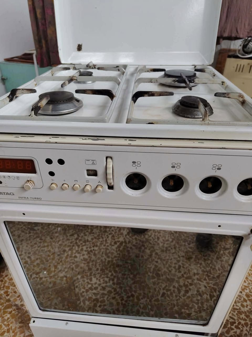 السلام عليكم مكلفه بل نشر 
طباخ نظيف 
بل قدس  
نظيف بس الفرن ميشتغل 
 السعر ٣٠


**إذا كنت صاحب هذا الإعلان وتريد حذفه لأي سبب، رجاءا أرسل رسالة إلى الدعم الفني**