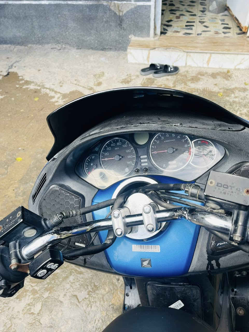 ال
سلام عليكم 09دراجه للبيع دراجه نضيفه كلج جديد وقايش دهن كله موتل كلش نضيفه بس بيها شخوط بصيطه بل كفرات كير 4تحويلات 7نمر مسجل شغال كلشي بيها شغل بس حساس مال ستان صفح واكف جويتر جديد كامله الدراجه السعر مليون وبيها مجال مكاني حي اور سبع قصور ***********متواجد واتساب
