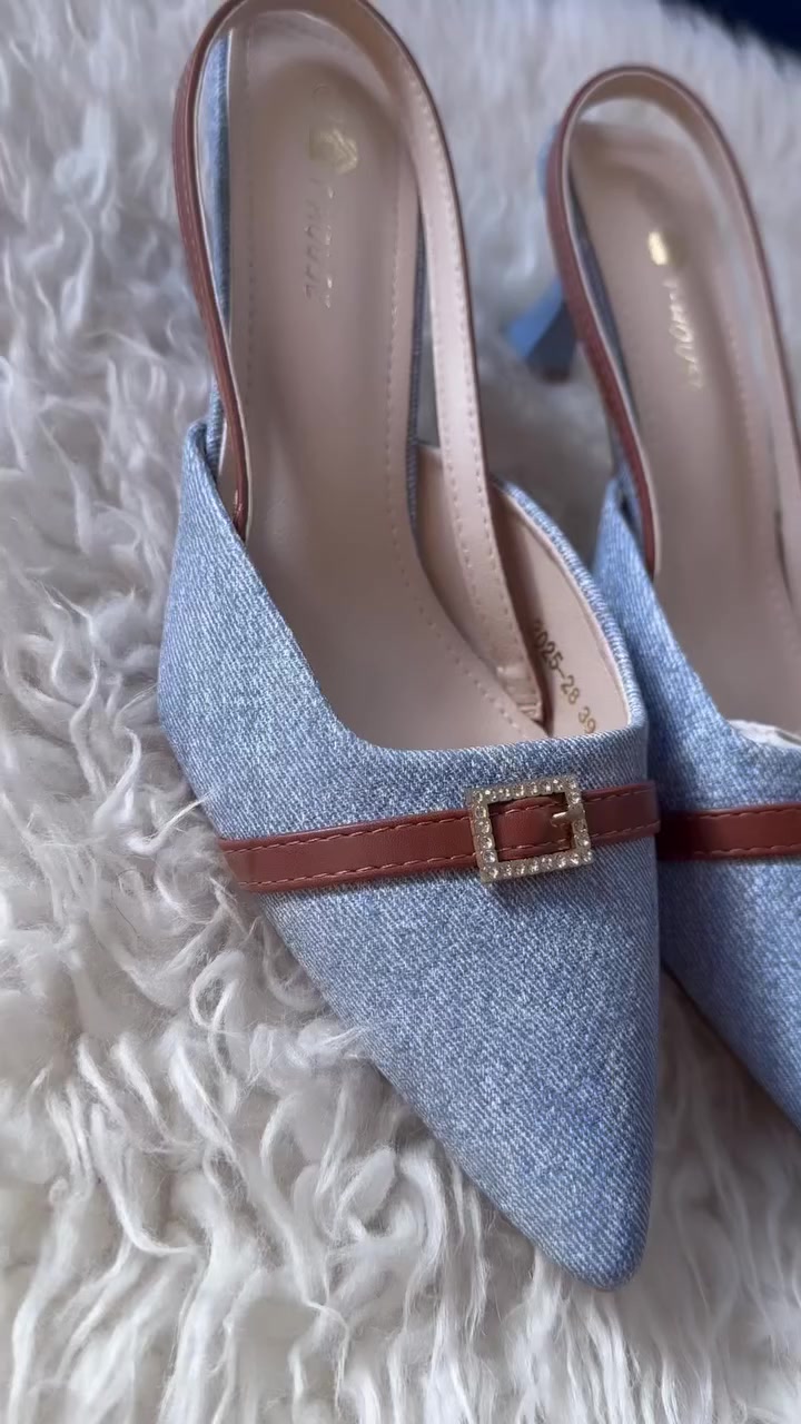 وصل الجمال قطع تمووووت 🔥🔥
حبايب البضاعه الي وصلتني فقط قياس ٣٩،٤٠،٤١ وقطعه وحده ماروني قياس ٣٨ 

 و  الاسعار ١١،١٢،١٣


**إذا كنت صاحب هذا الإعلان وتريد حذفه لأي سبب، رجاءا أرسل رسالة إلى الدعم الفني**