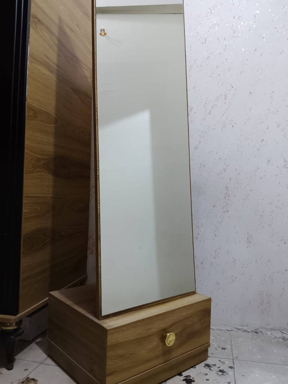 غراض بيت مستعجله على بيعتهم غساله كوريه 17 كيلو غسله يخبل سعره150 والمكنسه نوال سعرهه50 الكابسه 50 اصليه المجمده الريان مداخله تصليح نضيفه سعرهه 150  والمىرايه بيه جراره وتتعلك ملابس سعره 150 الف تركيه بغداد حي القاهرة


**إذا كنت صاحب هذا الإعلان وتريد حذفه لأي سبب، رجاءا أرسل رسالة إلى الدعم الفني**