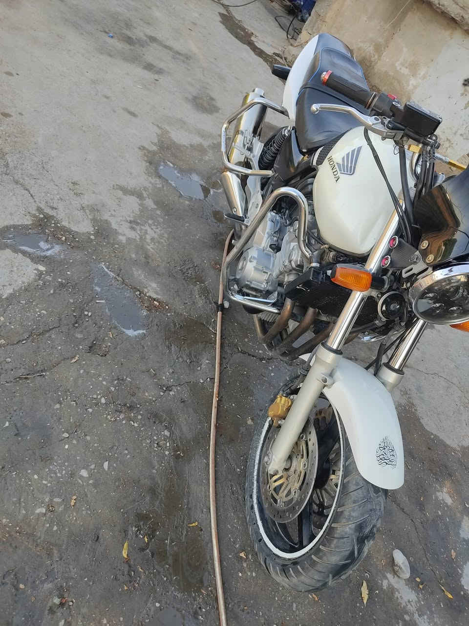 لبيع دراجه سيبي مكينه 400 موديل 2004 جيل 2 سرعه 180 دراجه مكفوله
خاص غير محتاج اتصل وتدلل ***********سعر 23 وبيه مجال
