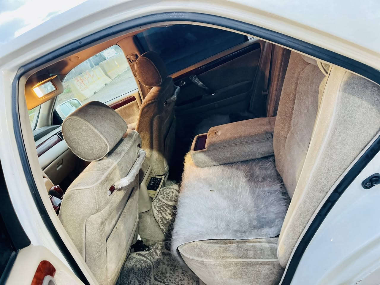 بڕاوە 2001
سێ دوگمە مەکینە دیفۆڕی گەورە 175
ناو زەرد دەشبوڵ دوبەی شاشە ئایپاد🌹👌
دوا کریستاڵ پێش عادی🌹👍
تەبرید سارد و گەرم برێک تەجیل و سەماعە بەستراوە بەشەرت🌹👍
گێڕ و مەکینە و ئەکسل و تەقە و ڕەقە بەشەرت 🌹❤️
کامل جایز سەیارەکە سەر و سوکانی زۆر نەرم و خۆش 🌹❤️

سعری ۳۸ گڵا و مەجال
شوێن سلێمانی
***********
