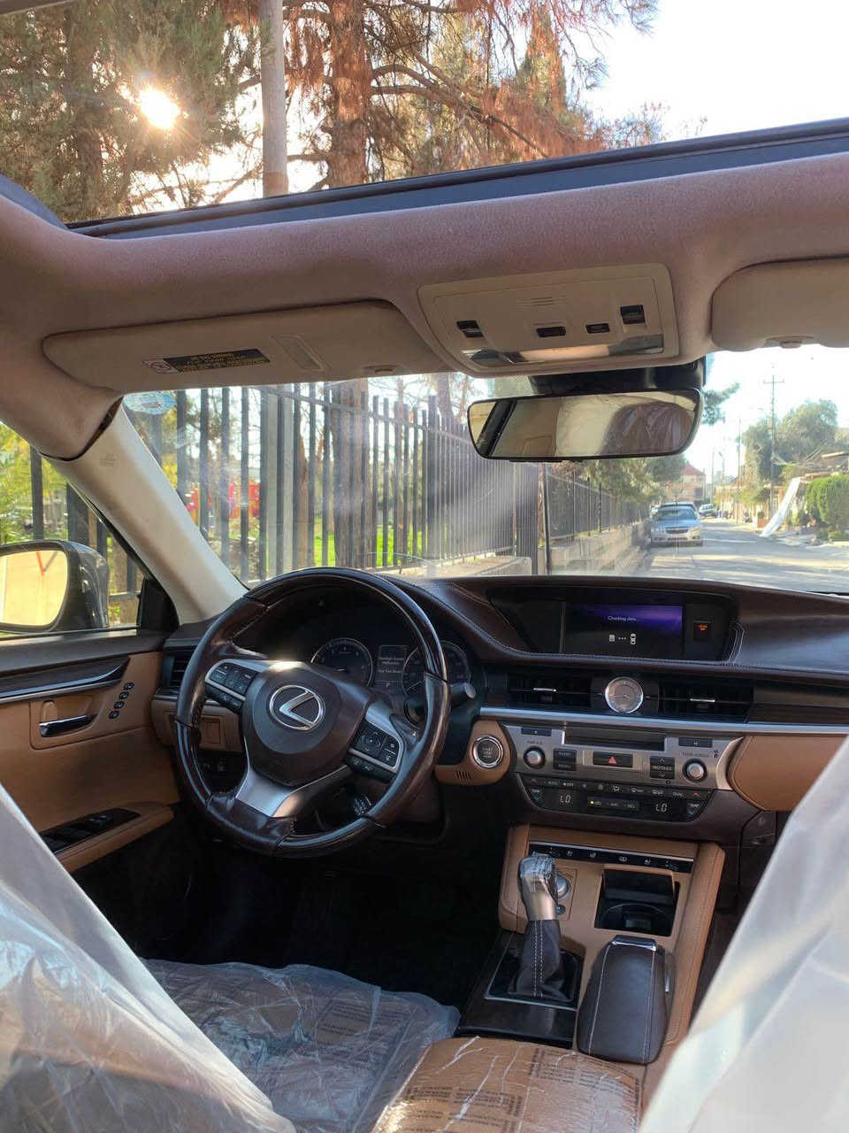 کــــــوردی 
تەنها فرۆشتن بە نقد 

Lexus es350 
لێکزیز 
مـــۆدێل / 2017
مواسفات / فول  پانۆڕاما 
مەکینە /(3.6) v.6 شەش پستۆن
مەکینەی نەکرایتەوە 
ڕەقەم هەولێر سەنەوی کۆنە 
غەرامە ($18) وەرەقە
 ئێڕباگ سیستەم ، بێ ناوگرتن 
 چامرلغ و بۆنیت سبوغ ،  چامرلغ سەکن کلێر امریکا 

نـــــــرخ  (( 178 $  )) 

ناونیشان هەولێر
 پەیوەندی واتساپ  ***********

عربي 
فقط بیع نقد ، بدون مراوسة 

Luxes ES350
ليكزز 
مــــــــودیل/2017
مواصفات/ فول ، بانوراما 
محرك / 3.6/ ست سلندر
رقم اربیل سنوية قديم
 ایرباك سيستم  ، بدون دواخل
چامرلغ و بونيت صبغ ، جامرلغ سكن كلير 
(غراما $18 ورقة)

سعر   (( 178 $  )) 
عنوان اربیل ، للاستفسار 
*********** Singapore
