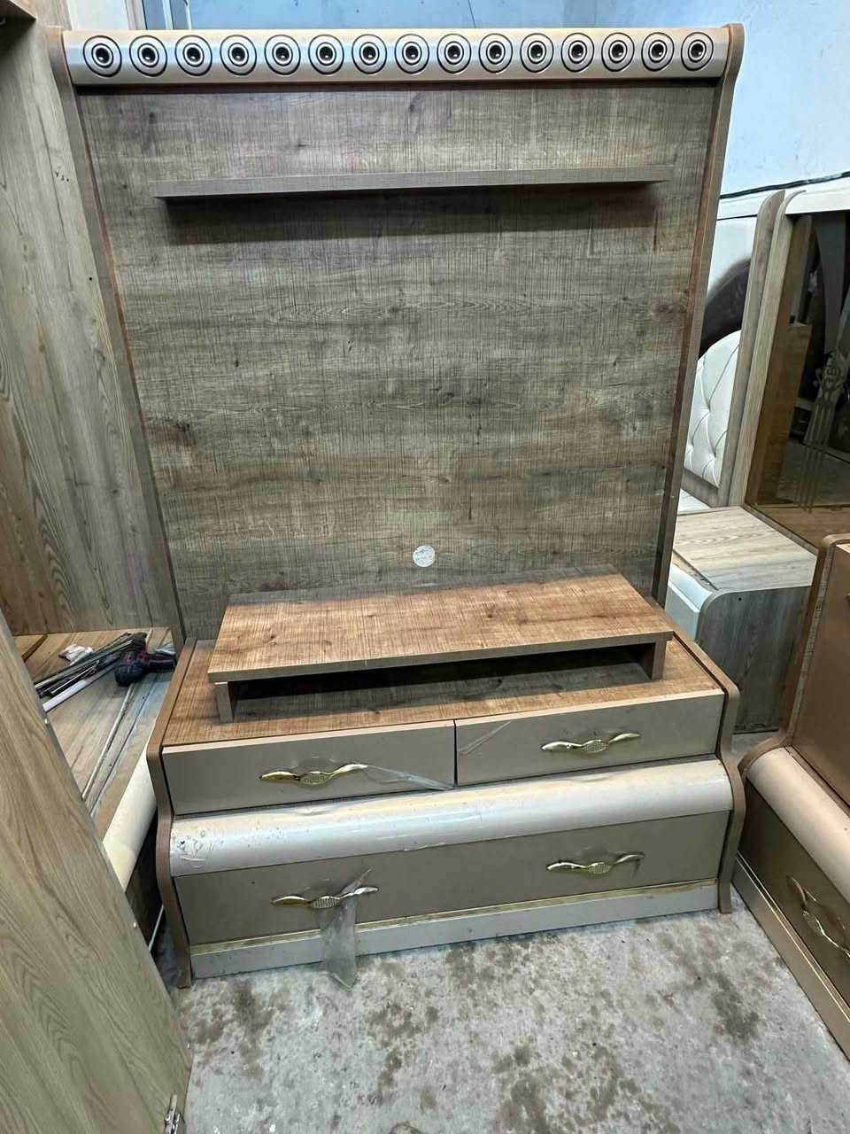 ✨ غرفة تركي  اصلي صبغ حراري  11 قطعة ✨
نظام سلايت وابواب بروفايل فاخر

سرير مخزن جك 

 ضهر بلوك

 جام برونزي 

 قماش وتر بروف أصلي

✨ نظافة 
شد ونقل مجاني داخل بغداد

توصيل للمحافظات بأسعار رمزية


**إذا كنت صاحب هذا الإعلان وتريد حذفه لأي سبب، رجاءا أرسل رسالة إلى الدعم الفني**