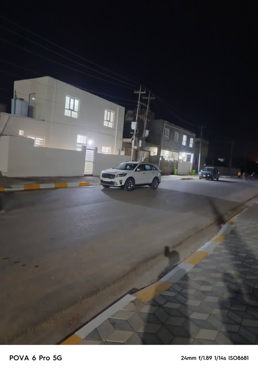 بيت البيع طابقين ٣غرف نوم و استقبال ومطبخ ومجمع صحيات داخلي وخارجي مساحة البناء ١٢٠الموقع الدغارة حي العسكري الشارع الرئيسي السعر ٥٥ وبي مجال ***********
