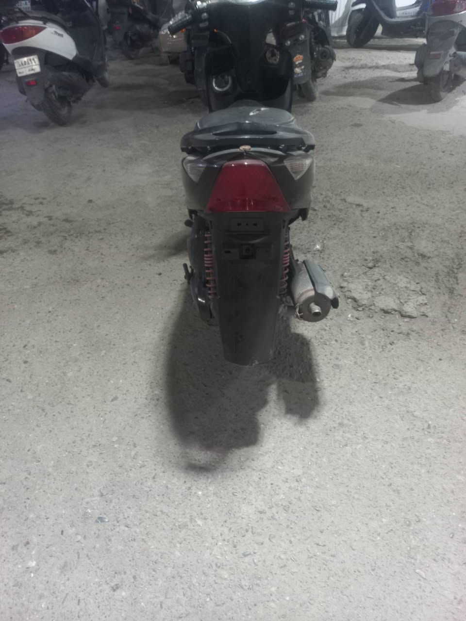 السلام عليكم دراجه ثعلب نظيفه المكان بغدادمدينة الحريه رقم الهاتف ***********السعر ٣٠٠
