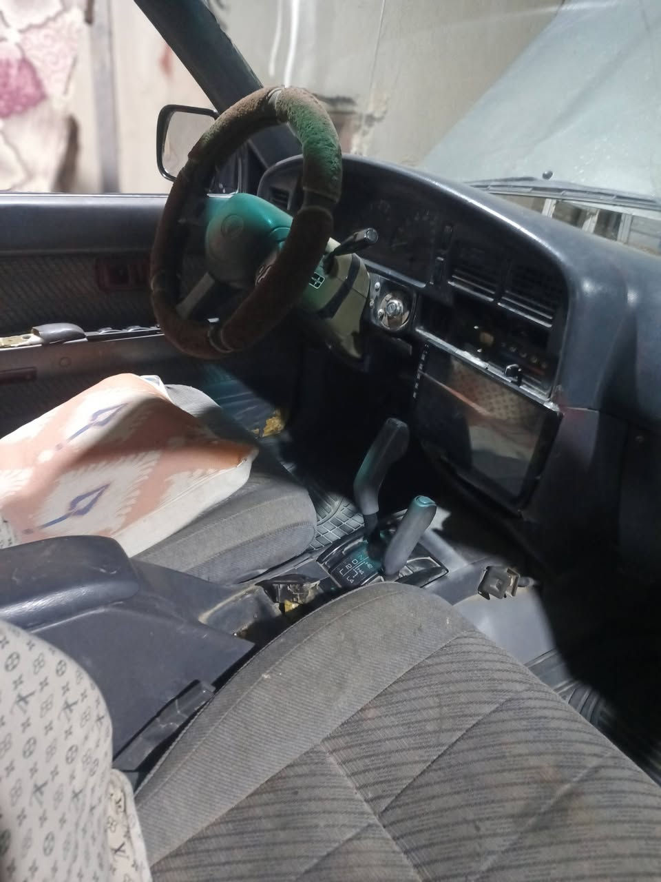 سلام عليكم البيع سياره نضيفه السعر ٣٣ وبيه مجال ***********
