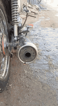 سلام عليكم شباب  دراجه اربعه كير مديل 19 محرك 21 دراجه نضيفه انطيك طرح لحله والله دراجه ماعايزه كلك كلك اسعر 257بيع مجال كلش قليل ***********
