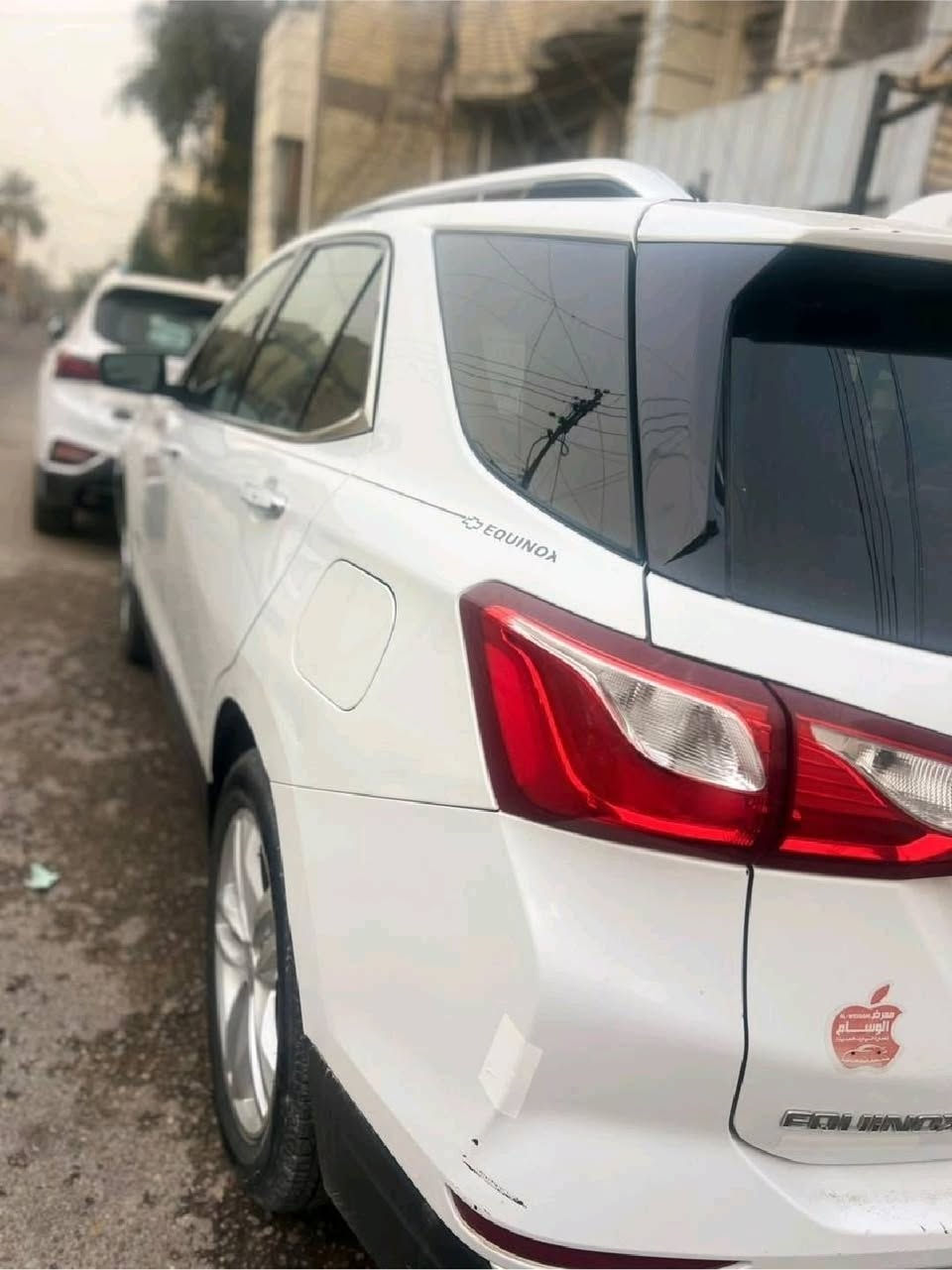 🚘 للبيع شفروليه إكوينوكس Premier AWD 2018 🚘
⭐ الفئة: فول بريمير (أعلى مواصفة)
⭐ المحرك: 2.0 Turbo
⭐ الدفع: رباعي AWD
⭐ الممشى: 209,000 كم

🔹 المواصفات:
✅ كاميرات 360 درجة
✅ حساسات أمامية وخلفية
✅ تدفئة وتبريد للمقاعد
✅ فتحة بانوراما
✅ مقاعد جلد
✅ تشغيل بصمة
✅ مواصفات كاملة (فول بريمير)

🔹 حالة السيارة:
✅ كير ومكينة بحالة جيدة
✅ قطعتان صبغ فقط
✅ بعض الشكوك الخفيفة
✅ السيارة بحالة جيدة بشكل عام
✅ تحتاج بعض التجديد البسيط للداخلية والقشر الخارجي حسب رغبة المشتري

💰 السعر: 10,000 دولار فقط
💰 أو 100 ورقة

📞 للجادين فقط:
واتساب أو اتصال
***********

⚠️ الرجاء عدم المراسلة لغير الجادين، السيارة كما موضحة بالإعلان والسعر مناسب لحالتها ومواصفاتها.
