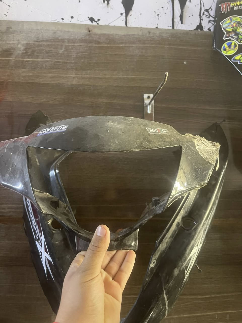 سلام عليكم كفرات ٤ للبيع السعر ٢٥ وبيهن مجال المكان بغداد البياع الرقم ***********
