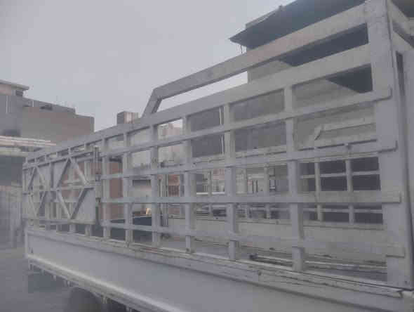 محجر كنتر للبيع طول ٤ ونص عنوان بغداد موبايل *********** ٠٦٨١٥٠٨٠٣٠٤ سعر ٣٥٠
