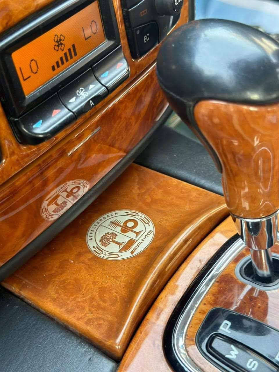 السلام عليكم
للبيع  او مراوس بشي احدث
موديل 2001
S55amg
ماشيه208الف كيلو حقيقي
رقم بغداد
مكان السياره بغداد
لاستفسار ***********
