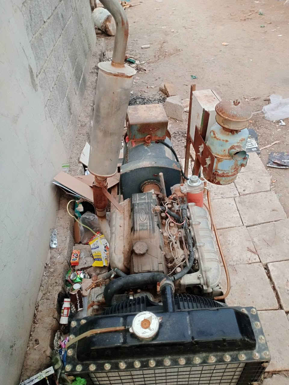 السلام عليكم
مولد للبيع بيه مكينه جيتو 
راس التوليد 120امير  
مولد نضيفه مال اسواق 
وما مشتغله هواي 
وسعره 11ورقه ونص 
هاذ رقم صاحبه 
***********
عذرن مكلف بل نشر
