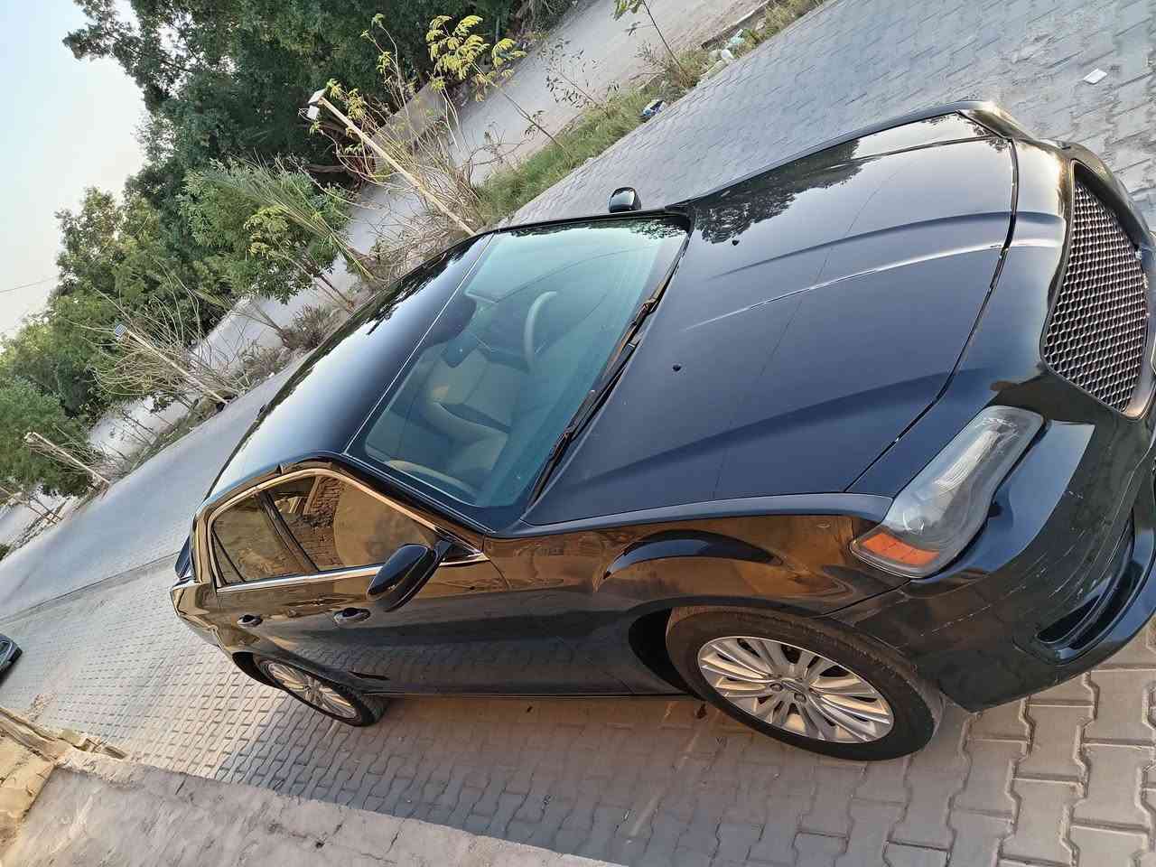 السلام عليكم 
أوبامه 2014 أدوات كفاله عامه من ضربه وصبغ وكص السياره دخول جديد كير ومحرك وحدايده مكفولات
تبريد ثلج الداخل عسلي
شاشه جبيره. سياره مابيه آي نقص
علما ان السياره أدوات صارله أشهر من طبت كفالهه عامهه عنوان السياره كربلاء السعر 85 الرقم : ***********
